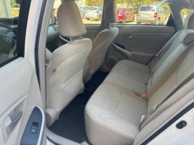 Белый Тойота Приус, объемом двигателя 1.8 л и пробегом 74 тыс. км за 6400 $, фото 10 на Automoto.ua