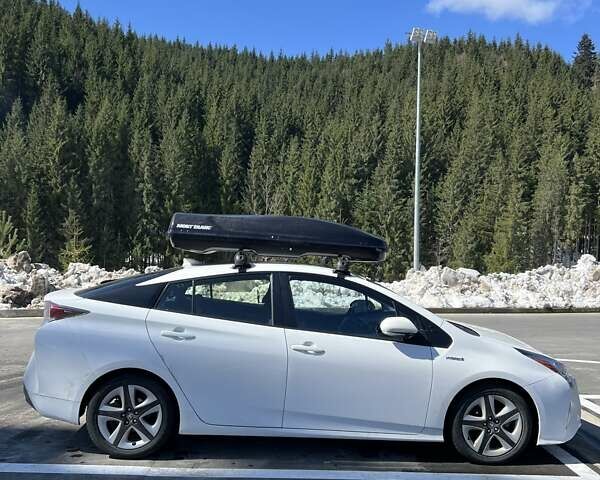 Белый Тойота Приус, объемом двигателя 1.8 л и пробегом 240 тыс. км за 17700 $, фото 41 на Automoto.ua