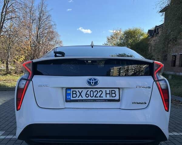 Белый Тойота Приус, объемом двигателя 1.8 л и пробегом 240 тыс. км за 17700 $, фото 13 на Automoto.ua