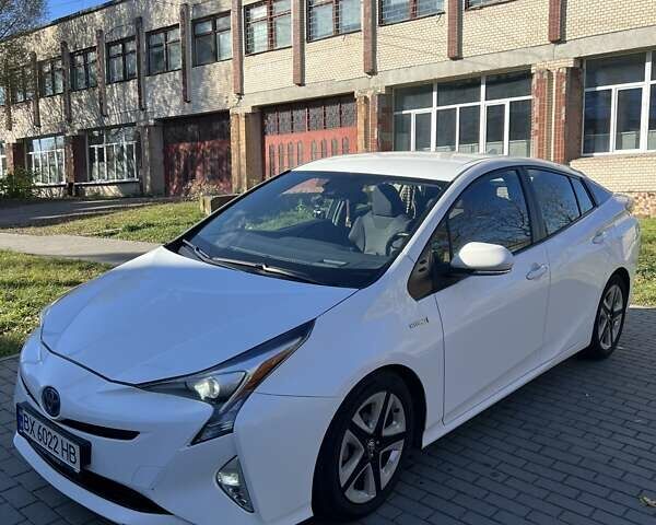 Белый Тойота Приус, объемом двигателя 1.8 л и пробегом 240 тыс. км за 17700 $, фото 23 на Automoto.ua