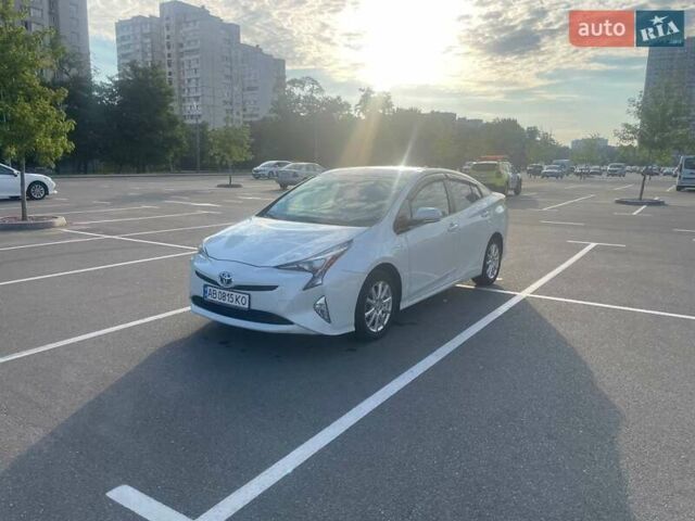 Белый Тойота Приус, объемом двигателя 1.8 л и пробегом 214 тыс. км за 15900 $, фото 11 на Automoto.ua