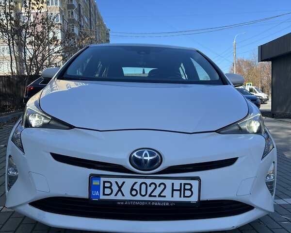Белый Тойота Приус, объемом двигателя 1.8 л и пробегом 240 тыс. км за 17700 $, фото 19 на Automoto.ua