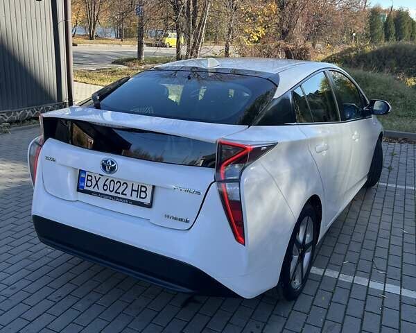 Белый Тойота Приус, объемом двигателя 1.8 л и пробегом 240 тыс. км за 17700 $, фото 15 на Automoto.ua