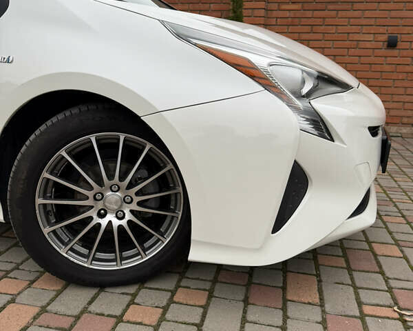 Белый Тойота Приус, объемом двигателя 1.8 л и пробегом 134 тыс. км за 14800 $, фото 29 на Automoto.ua