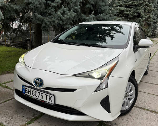Белый Тойота Приус, объемом двигателя 1.8 л и пробегом 135 тыс. км за 14800 $, фото 41 на Automoto.ua