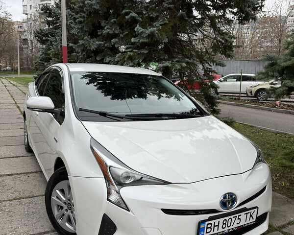 Белый Тойота Приус, объемом двигателя 1.8 л и пробегом 135 тыс. км за 14800 $, фото 7 на Automoto.ua