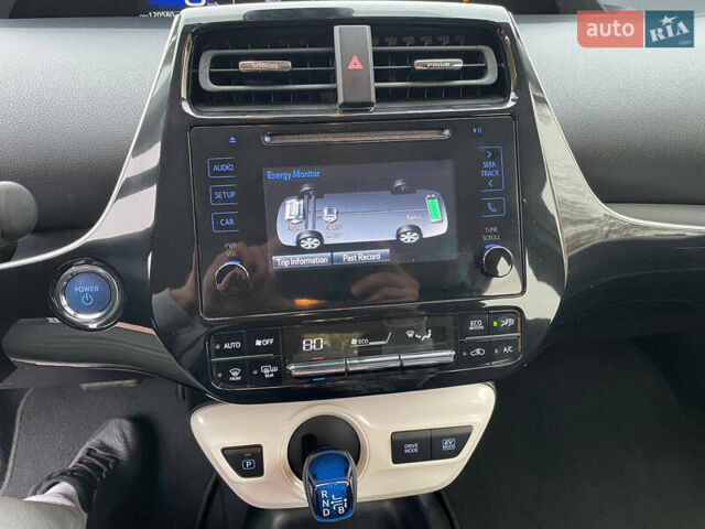 Белый Тойота Приус, объемом двигателя 1.8 л и пробегом 120 тыс. км за 15900 $, фото 17 на Automoto.ua