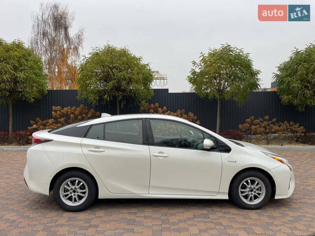 Белый Тойота Приус, объемом двигателя 1.8 л и пробегом 120 тыс. км за 15900 $, фото 7 на Automoto.ua