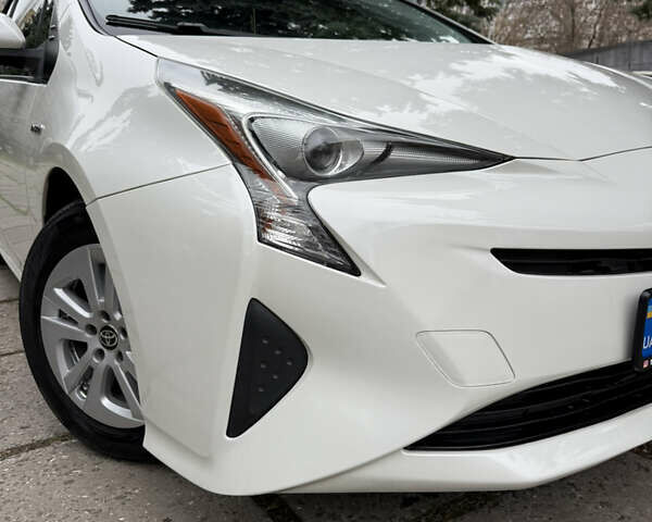 Белый Тойота Приус, объемом двигателя 1.8 л и пробегом 135 тыс. км за 14800 $, фото 11 на Automoto.ua