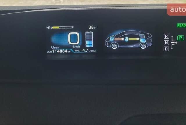 Белый Тойота Приус, объемом двигателя 1.8 л и пробегом 115 тыс. км за 14000 $, фото 17 на Automoto.ua