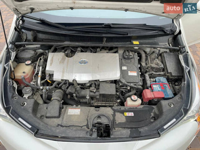 Белый Тойота Приус, объемом двигателя 1.8 л и пробегом 120 тыс. км за 15900 $, фото 21 на Automoto.ua