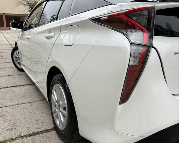 Белый Тойота Приус, объемом двигателя 1.8 л и пробегом 135 тыс. км за 14800 $, фото 31 на Automoto.ua