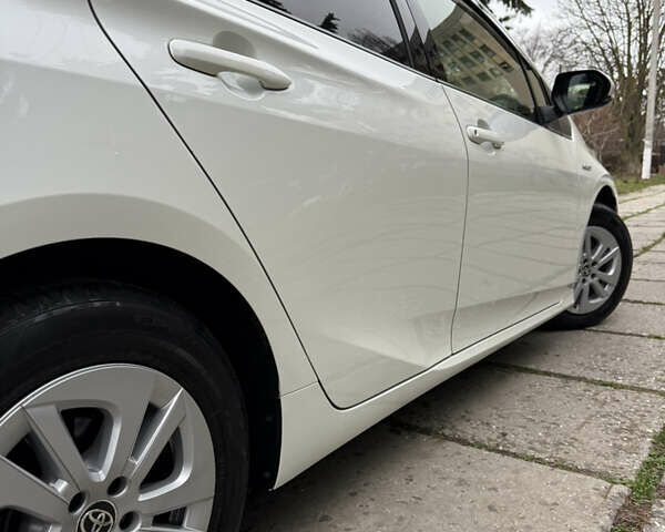 Белый Тойота Приус, объемом двигателя 1.8 л и пробегом 135 тыс. км за 14800 $, фото 19 на Automoto.ua