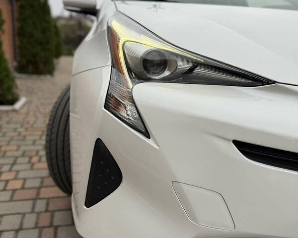 Белый Тойота Приус, объемом двигателя 1.8 л и пробегом 134 тыс. км за 14800 $, фото 21 на Automoto.ua