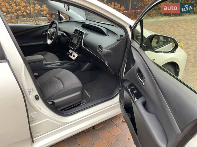 Белый Тойота Приус, объемом двигателя 1.8 л и пробегом 120 тыс. км за 15900 $, фото 14 на Automoto.ua