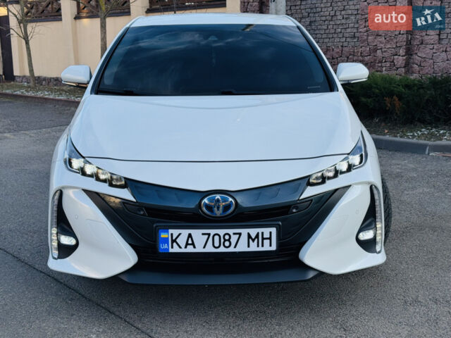 Білий Тойота Пріус, об'ємом двигуна 1.8 л та пробігом 87 тис. км за 22800 $, фото 3 на Automoto.ua