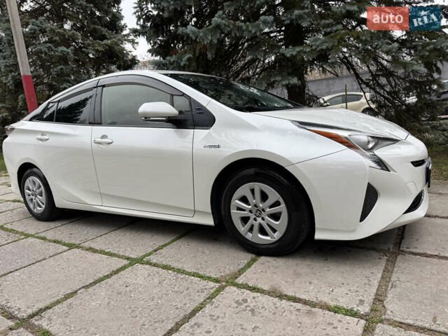Белый Тойота Приус, объемом двигателя 1.8 л и пробегом 135 тыс. км за 14800 $, фото 28 на Automoto.ua
