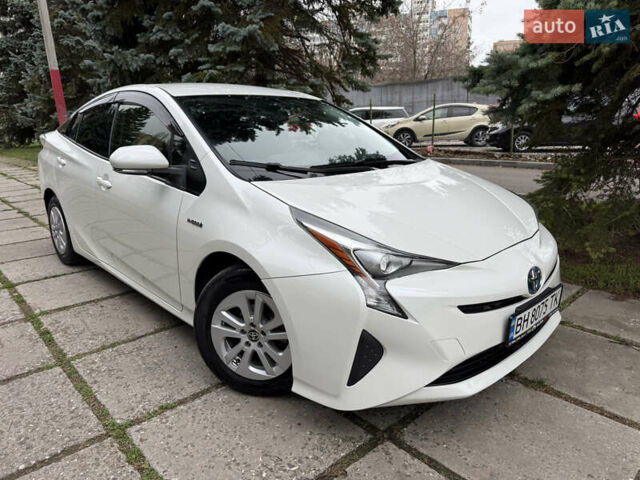 Белый Тойота Приус, объемом двигателя 1.8 л и пробегом 135 тыс. км за 14800 $, фото 5 на Automoto.ua