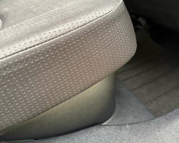 Белый Тойота Приус, объемом двигателя 1.8 л и пробегом 135 тыс. км за 14800 $, фото 72 на Automoto.ua