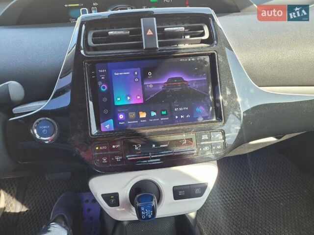 Белый Тойота Приус, объемом двигателя 1.8 л и пробегом 115 тыс. км за 14000 $, фото 8 на Automoto.ua