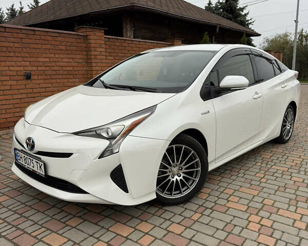 Белый Тойота Приус, объемом двигателя 1.8 л и пробегом 134 тыс. км за 14800 $, фото 4 на Automoto.ua