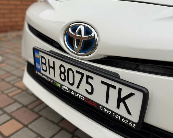 Белый Тойота Приус, объемом двигателя 1.8 л и пробегом 134 тыс. км за 14800 $, фото 20 на Automoto.ua