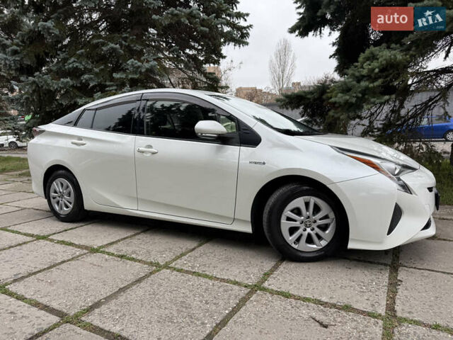 Белый Тойота Приус, объемом двигателя 1.8 л и пробегом 135 тыс. км за 14800 $, фото 10 на Automoto.ua