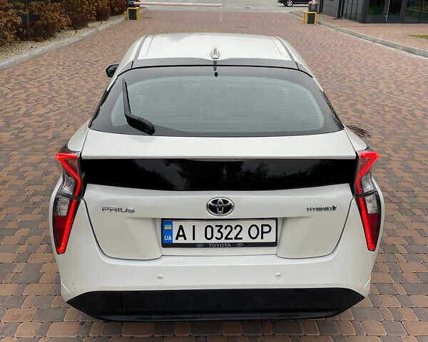 Белый Тойота Приус, объемом двигателя 1.8 л и пробегом 120 тыс. км за 15900 $, фото 4 на Automoto.ua