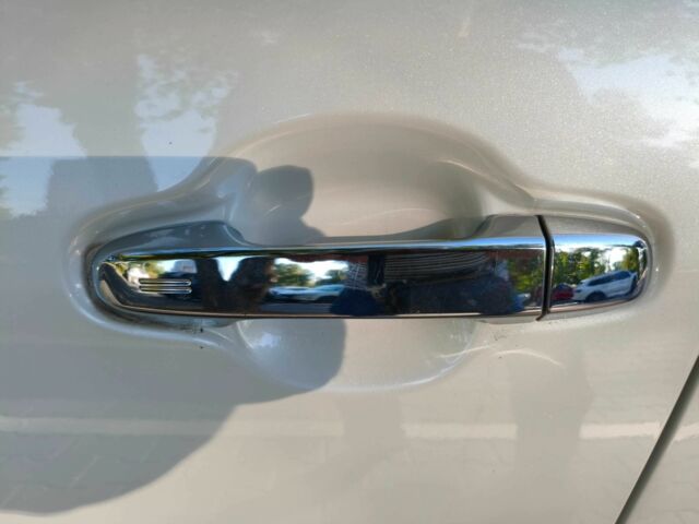 Білий Тойота Пріус, об'ємом двигуна 1.5 л та пробігом 73 тис. км за 12800 $, фото 14 на Automoto.ua