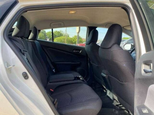 Белый Тойота Приус, объемом двигателя 1.8 л и пробегом 34 тыс. км за 4200 $, фото 11 на Automoto.ua