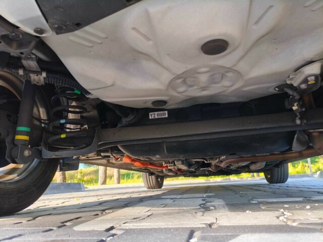 Білий Тойота Пріус, об'ємом двигуна 1.5 л та пробігом 73 тис. км за 12800 $, фото 22 на Automoto.ua