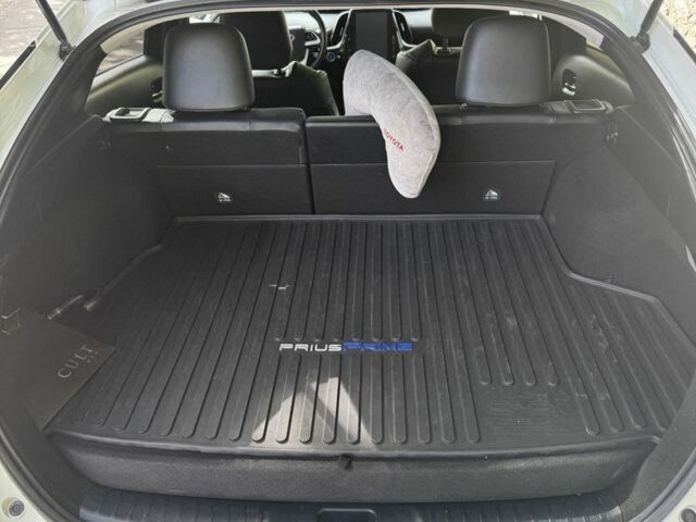 Белый Тойота Приус, объемом двигателя 1.8 л и пробегом 90 тыс. км за 20999 $, фото 14 на Automoto.ua