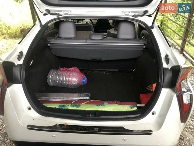 Белый Тойота Приус, объемом двигателя 1.8 л и пробегом 128 тыс. км за 18400 $, фото 33 на Automoto.ua