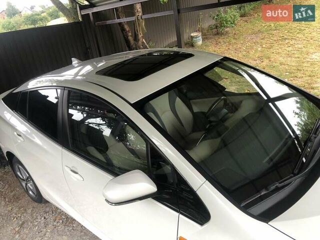 Белый Тойота Приус, объемом двигателя 1.8 л и пробегом 128 тыс. км за 18400 $, фото 11 на Automoto.ua