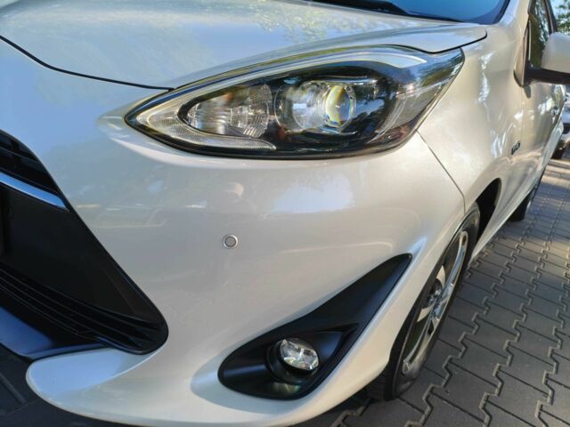 Білий Тойота Пріус, об'ємом двигуна 1.5 л та пробігом 73 тис. км за 12800 $, фото 11 на Automoto.ua