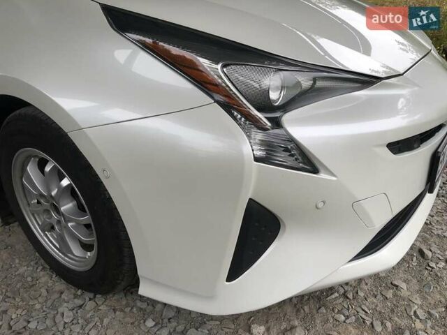 Белый Тойота Приус, объемом двигателя 1.8 л и пробегом 128 тыс. км за 18400 $, фото 13 на Automoto.ua