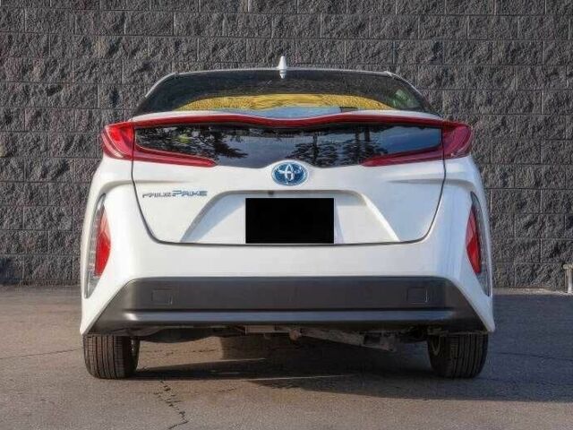 Белый Тойота Приус, объемом двигателя 1.8 л и пробегом 68 тыс. км за 4600 $, фото 4 на Automoto.ua