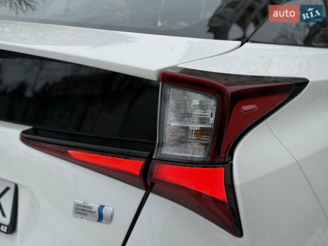 Білий Тойота Пріус, об'ємом двигуна 1.8 л та пробігом 42 тис. км за 17200 $, фото 80 на Automoto.ua