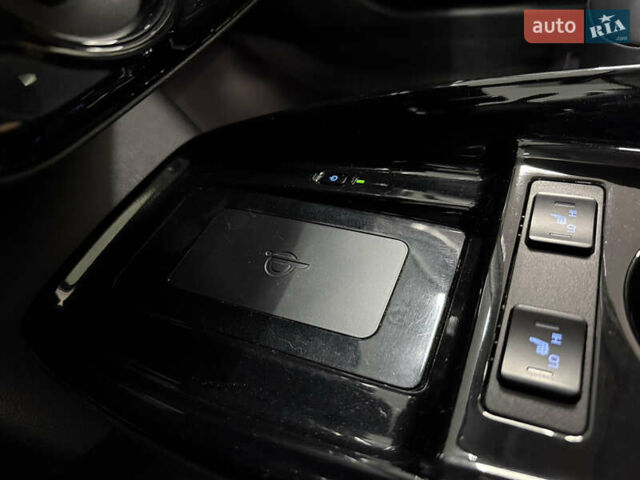 Белый Тойота Приус, объемом двигателя 1.8 л и пробегом 45 тыс. км за 22999 $, фото 15 на Automoto.ua