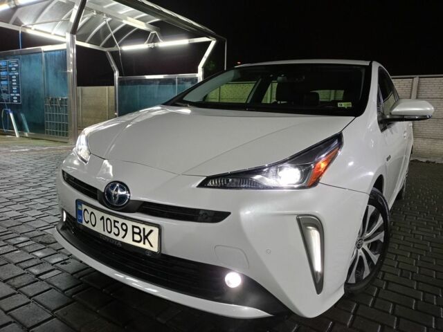 Белый Тойота Приус, объемом двигателя 1.8 л и пробегом 53 тыс. км за 22999 $, фото 5 на Automoto.ua