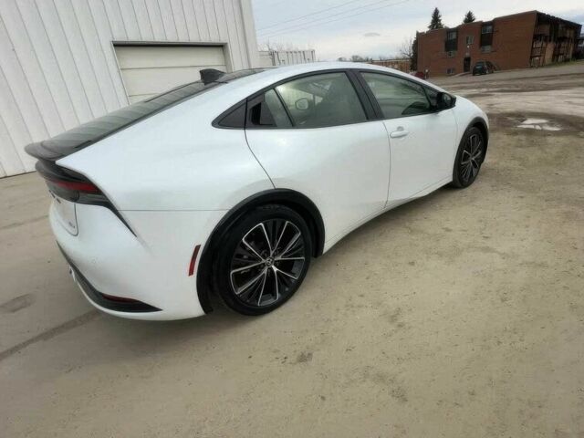 Белый Тойота Приус, объемом двигателя 2 л и пробегом 39 тыс. км за 12000 $, фото 1 на Automoto.ua