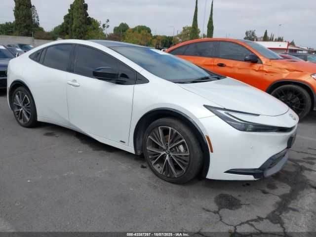 Белый Тойота Приус, объемом двигателя 0 л и пробегом 80 тыс. км за 21000 $, фото 11 на Automoto.ua