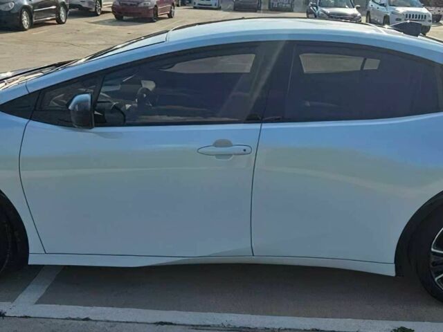 Белый Тойота Приус, объемом двигателя 2 л и пробегом 10 тыс. км за 8000 $, фото 3 на Automoto.ua