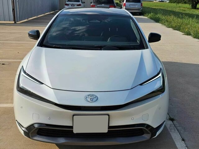 Белый Тойота Приус, объемом двигателя 2 л и пробегом 10 тыс. км за 8000 $, фото 1 на Automoto.ua