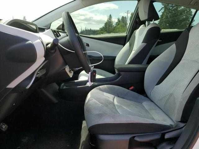 Белый Тойота Приус, объемом двигателя 1.8 л и пробегом 123 тыс. км за 2500 $, фото 2 на Automoto.ua