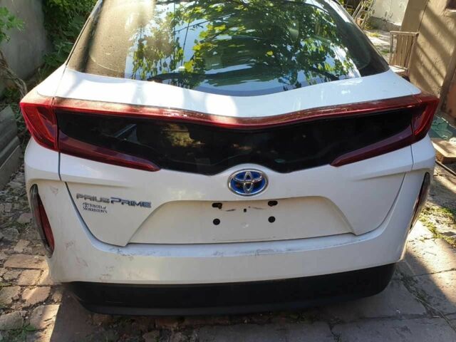 Белый Тойота Приус, объемом двигателя 0 л и пробегом 53 тыс. км за 6300 $, фото 3 на Automoto.ua