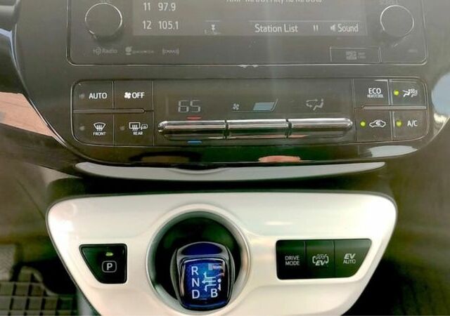 Белый Тойота Приус, объемом двигателя 0 л и пробегом 43 тыс. км за 14900 $, фото 8 на Automoto.ua