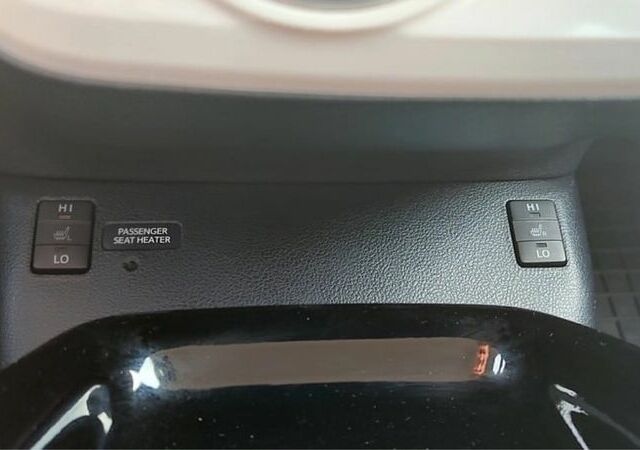 Белый Тойота Приус, объемом двигателя 0 л и пробегом 43 тыс. км за 14900 $, фото 9 на Automoto.ua