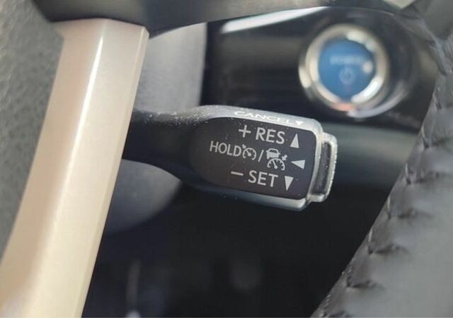 Белый Тойота Приус, объемом двигателя 0 л и пробегом 43 тыс. км за 14900 $, фото 10 на Automoto.ua