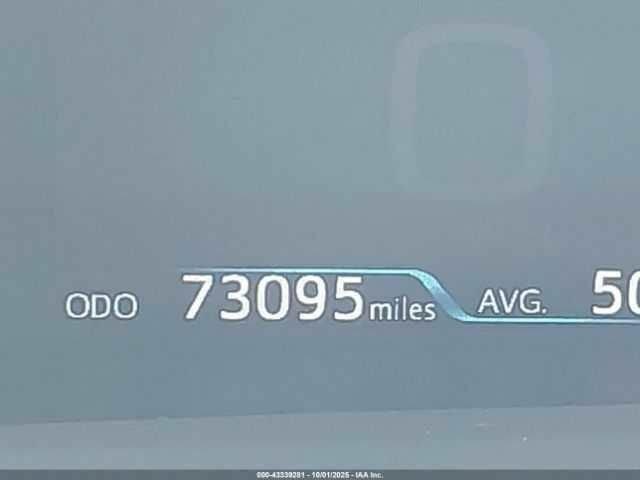 Белый Тойота Приус, объемом двигателя 1.8 л и пробегом 117 тыс. км за 7000 $, фото 15 на Automoto.ua